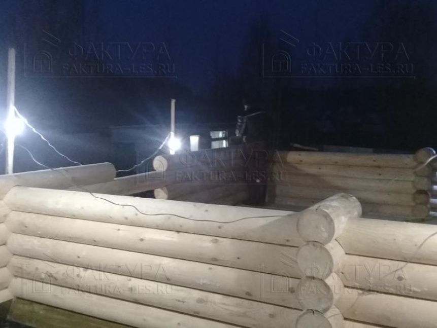 Сруб из оцилиндрованного бревна - проект Б-20 в Московской обл.