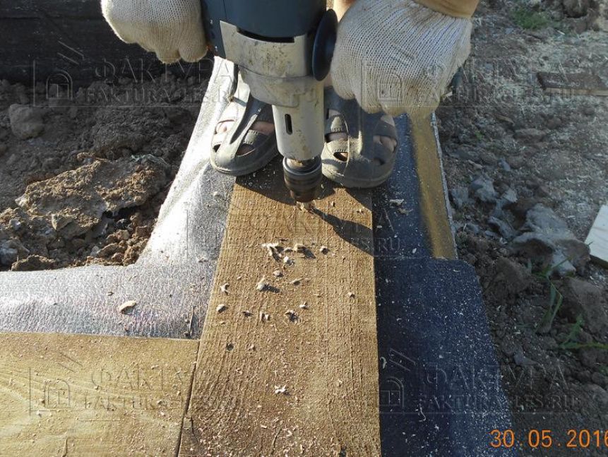 Монтаж деревянного основания бани - строительство по проекту Б-29 в Московской обл.