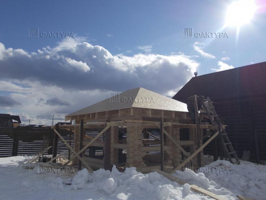 Беседка из бревна на участке - Чеховский р-н