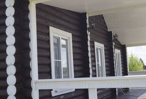 Внешняя отделка дома из бревна