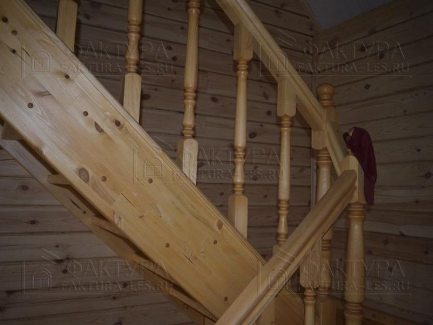 Деревянная лестница - проект Емеля в Московской обл.