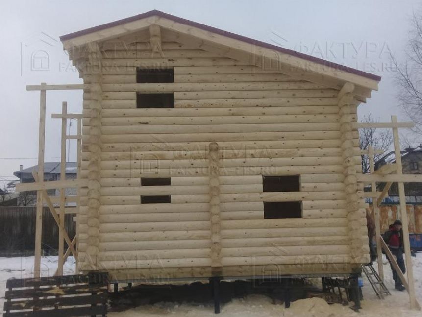 Дом из бревна по проекту Б-20 - вид спереди