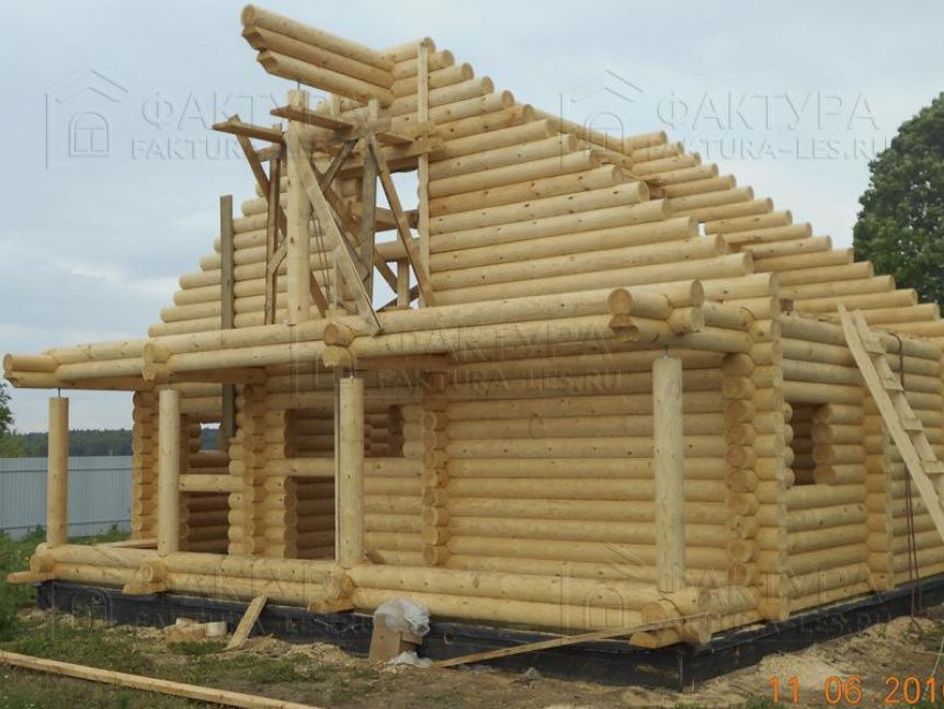 Хорошая добротная баня из бревна - строительство по проекту Б-29